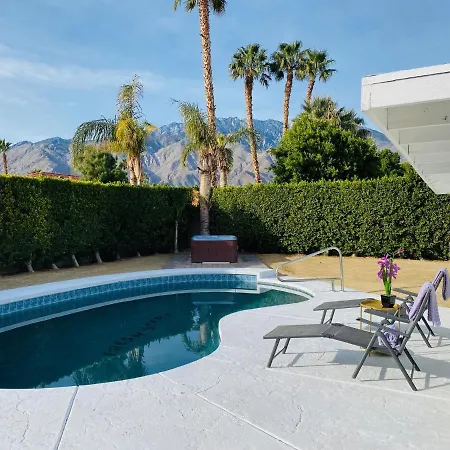Tranquil Palm Springs Villa, Saltwater Pool, Magical View, Minutes To Downtown, Sleeps 8